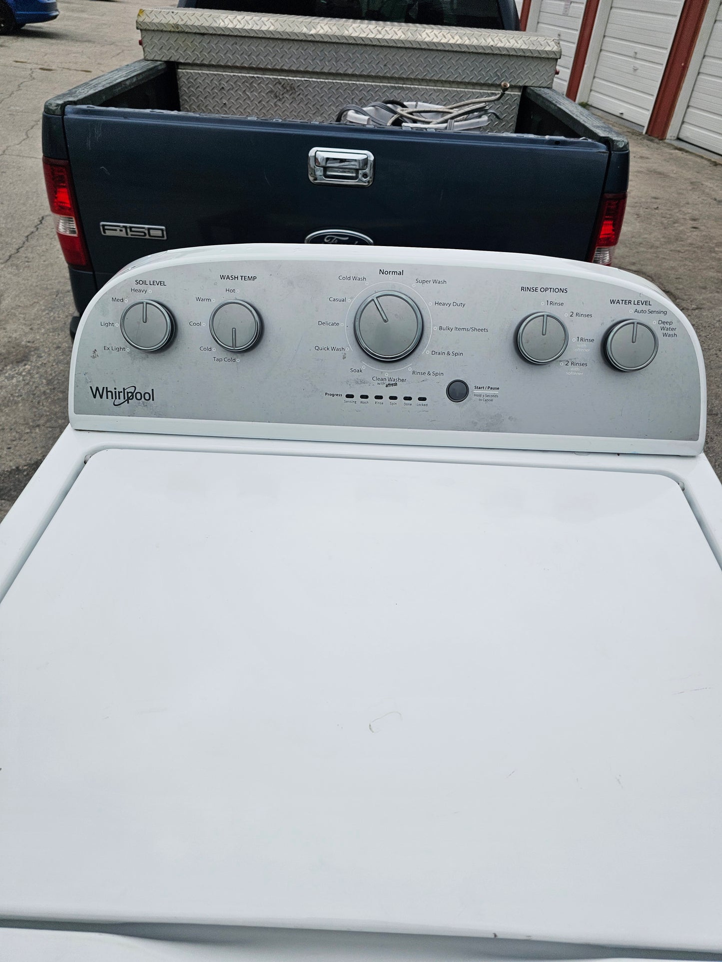 Whirlpool Top Load Washer with Deep Water Wash