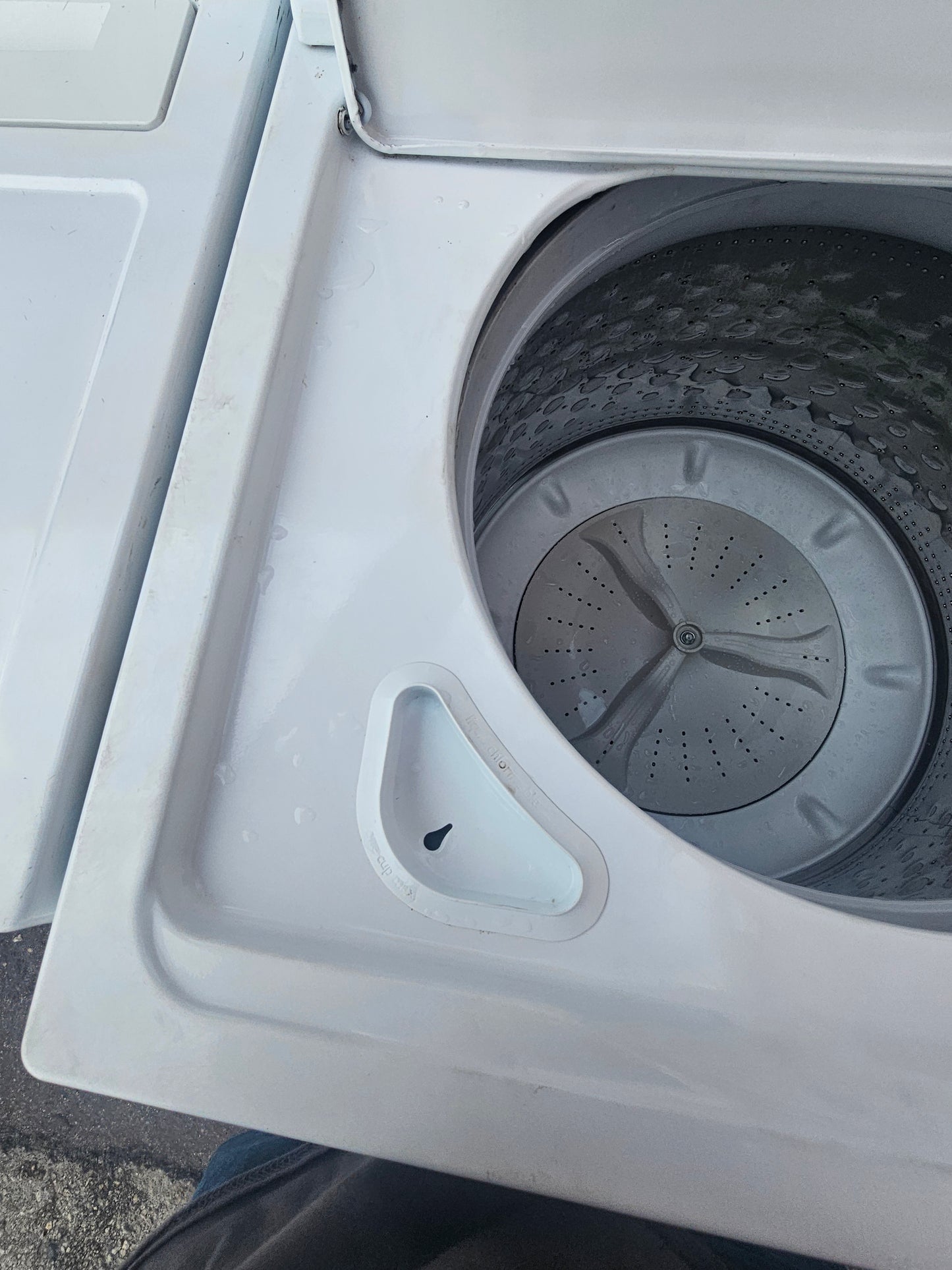 Whirlpool WTW5000DW3 Top-Load Washer