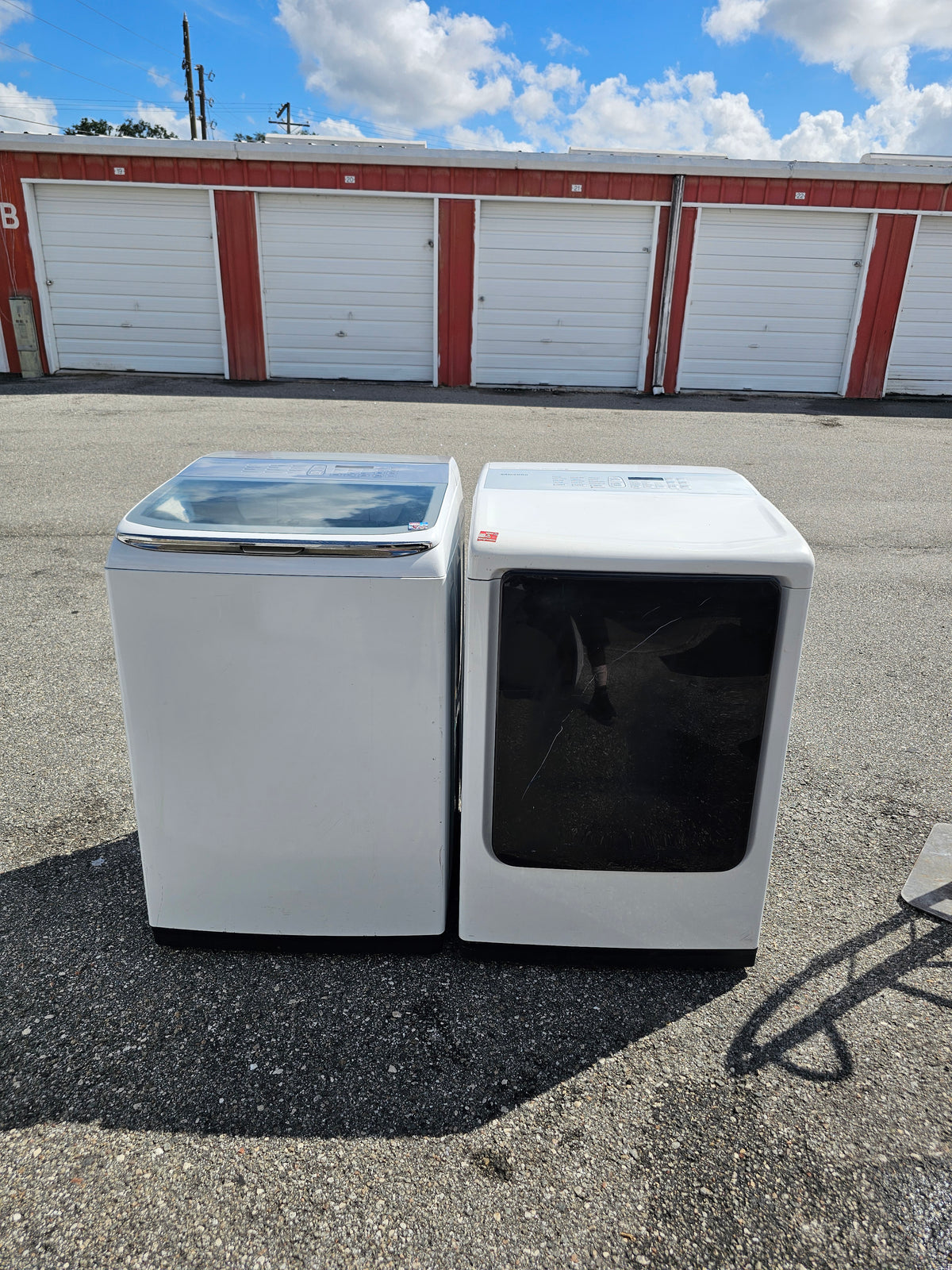 Samsung Washer And Electric Dryer Set