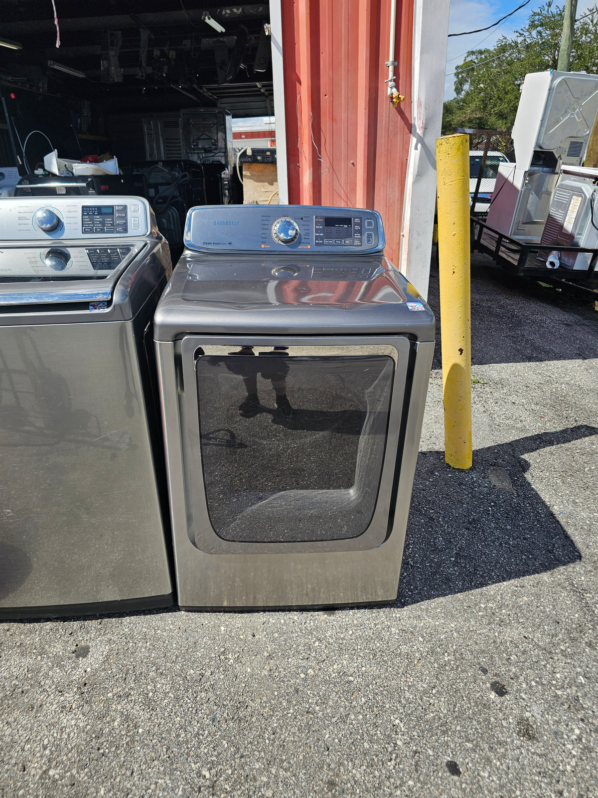 Samsung 7.4 Cu. Ft. Electric Dryer with Steam
