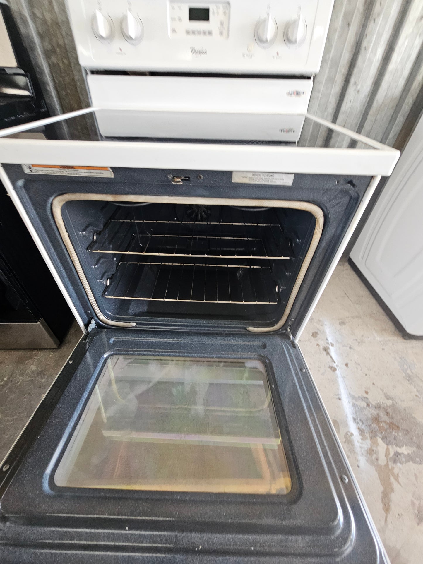 Whirlpool 30" Freestanding Electric Range