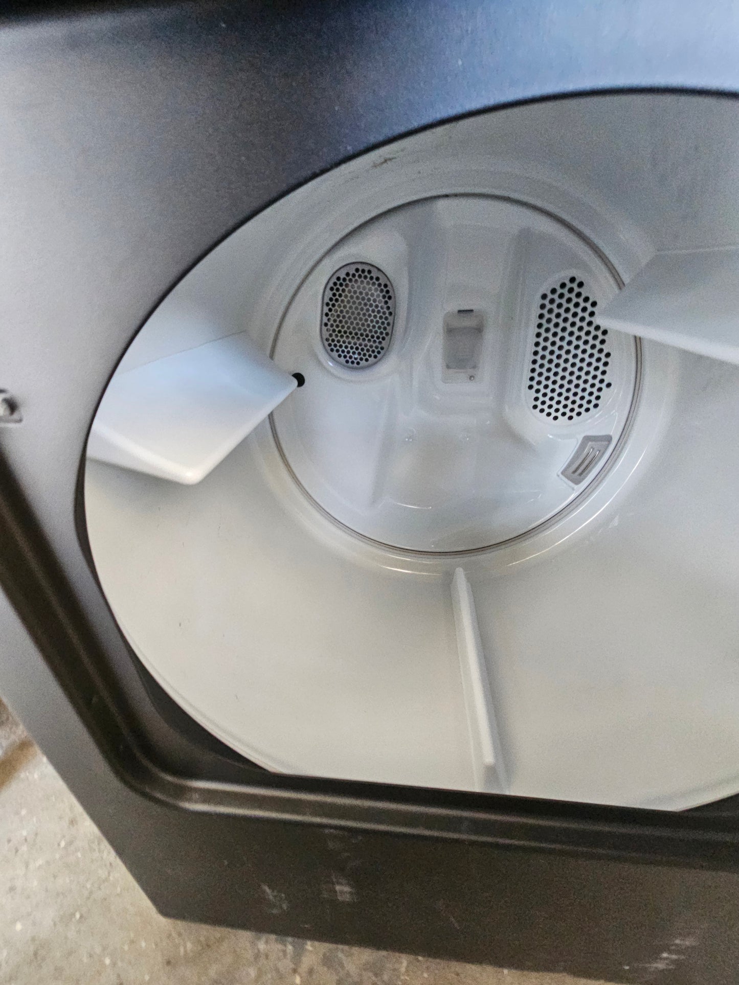 Maytag MED6500MBK0 Electric Dryer