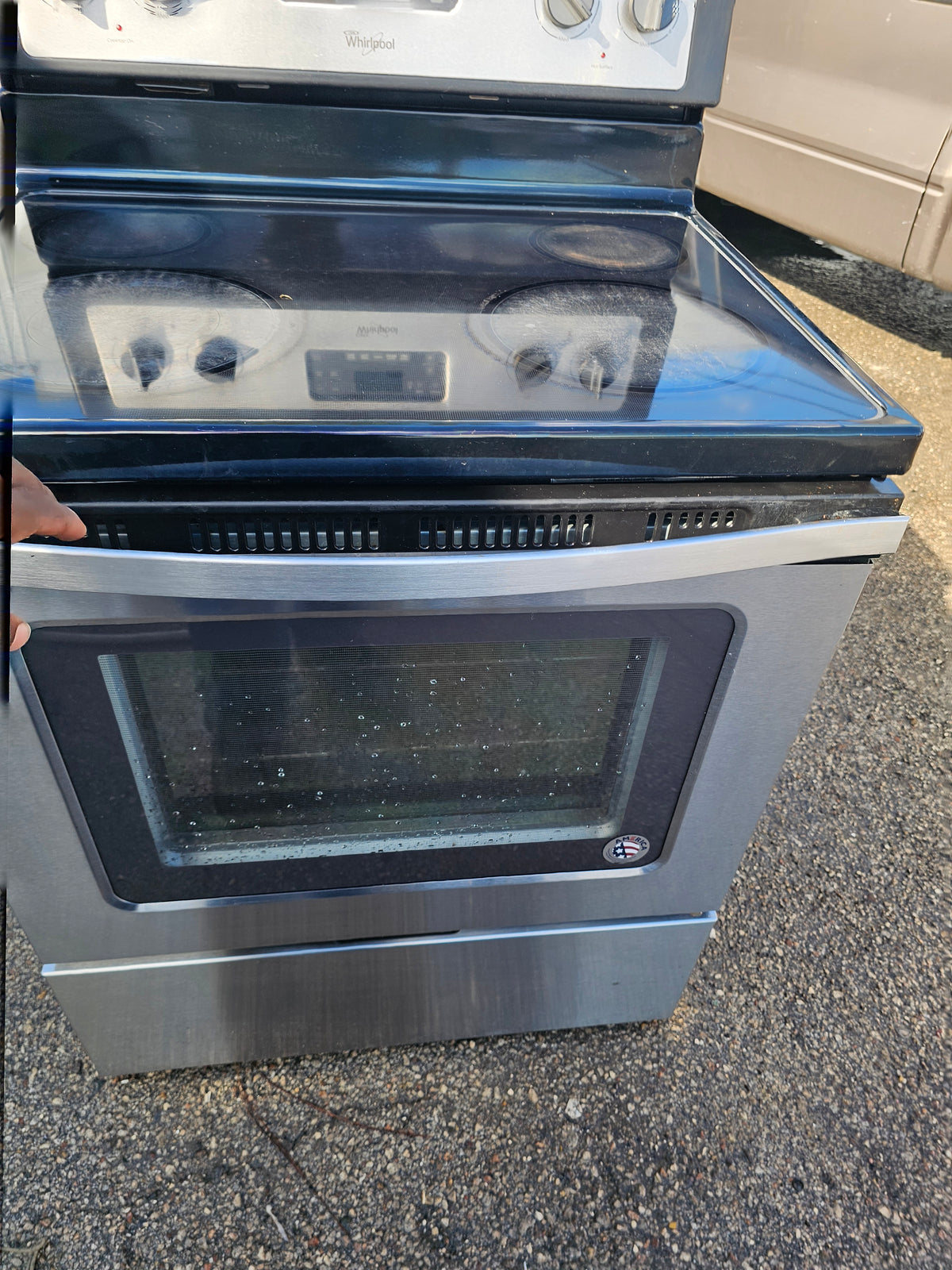 Whirlpool 30-Inch Freestanding Electric Range