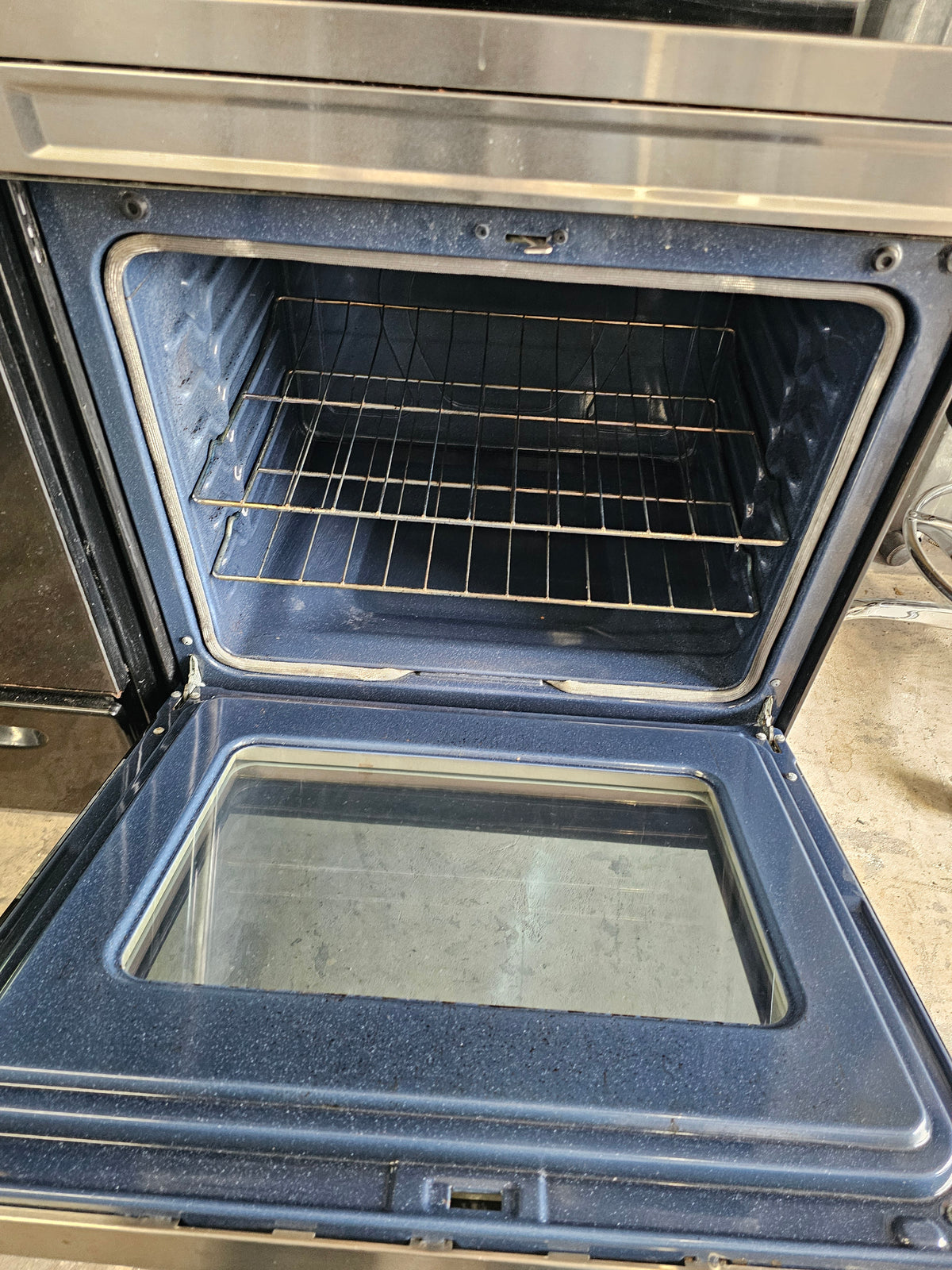 Samsung NE63A6311SS Smart Freestanding Electric Range