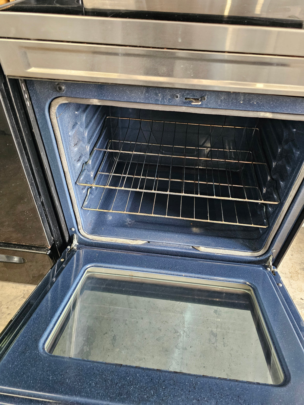 Samsung NE63A6311SS Smart Freestanding Electric Range