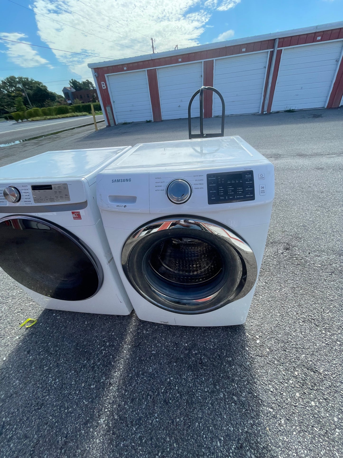 Samsung WF45N5300AW/US Front-Load Washer