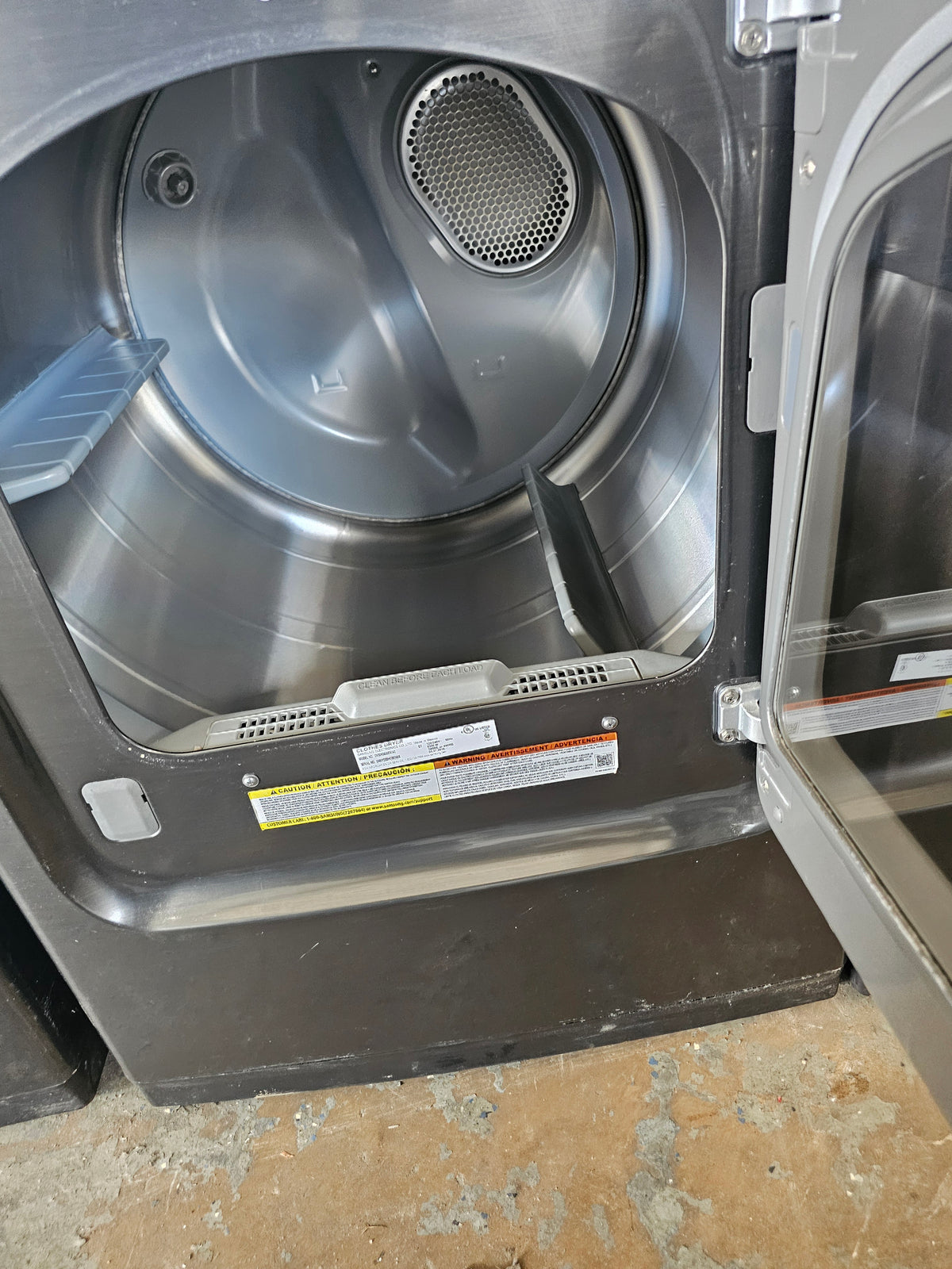 Samsung 7.4 Cu. Ft. Electric Dryer with Steam