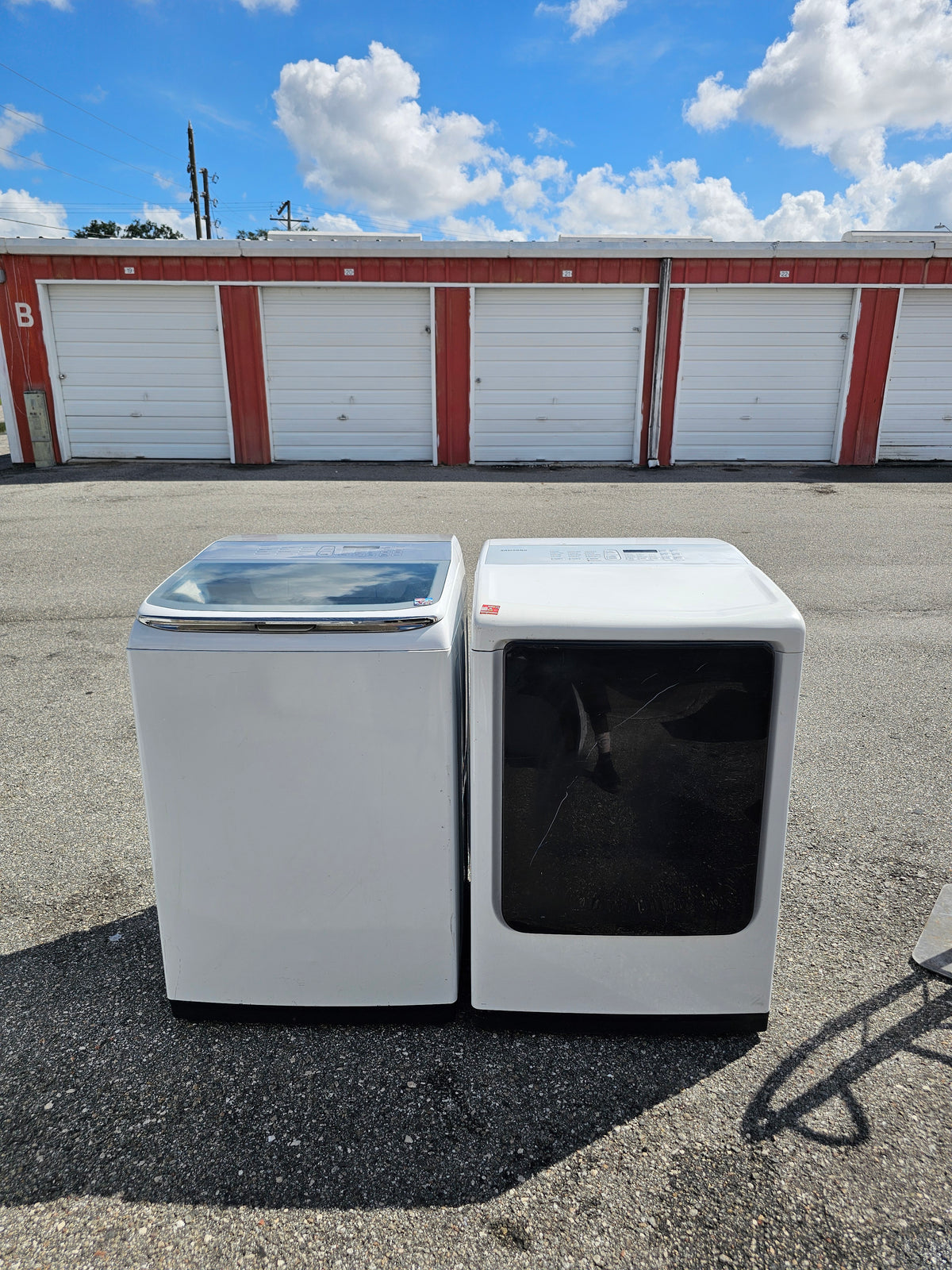 Samsung Washer And Electric Dryer Set