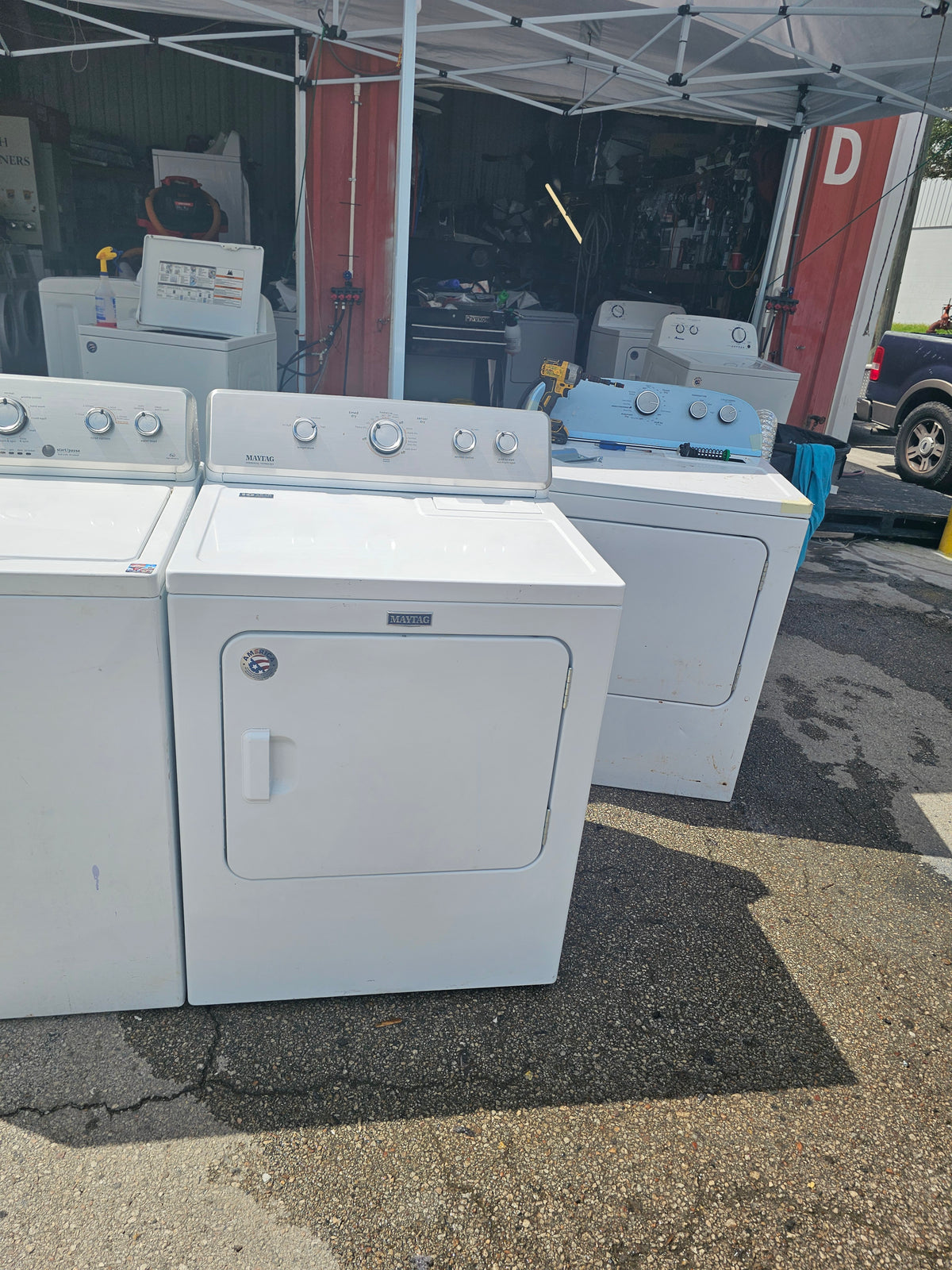 Maytag Washer And Electroc Dryer Set