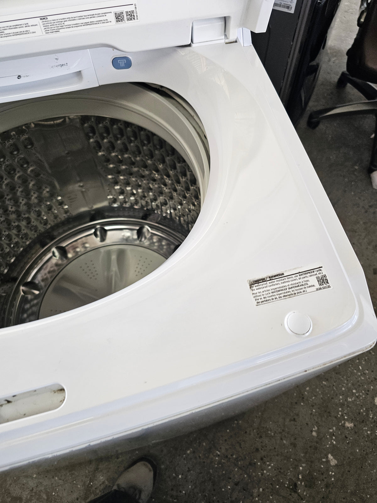 Samsung 5.0 Cu. Ft. High-Efficiency Top Load Washer with Active WaterJet