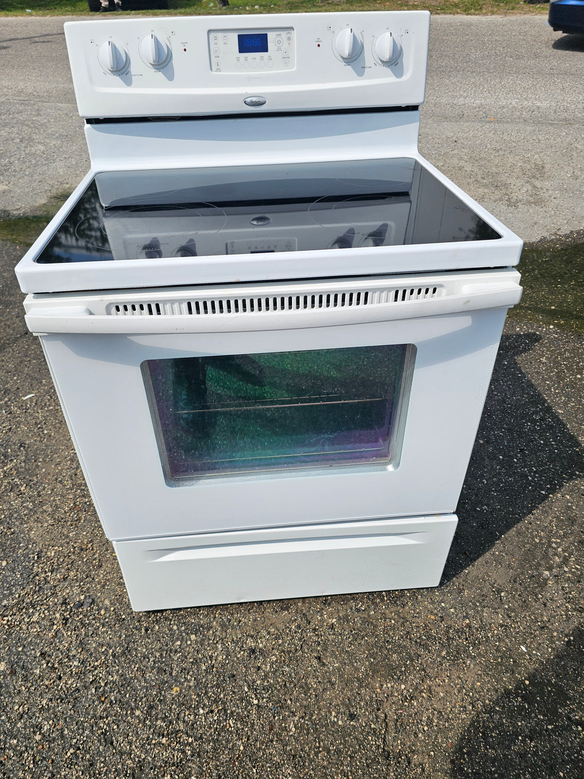 Whirlpool White Electric Stove