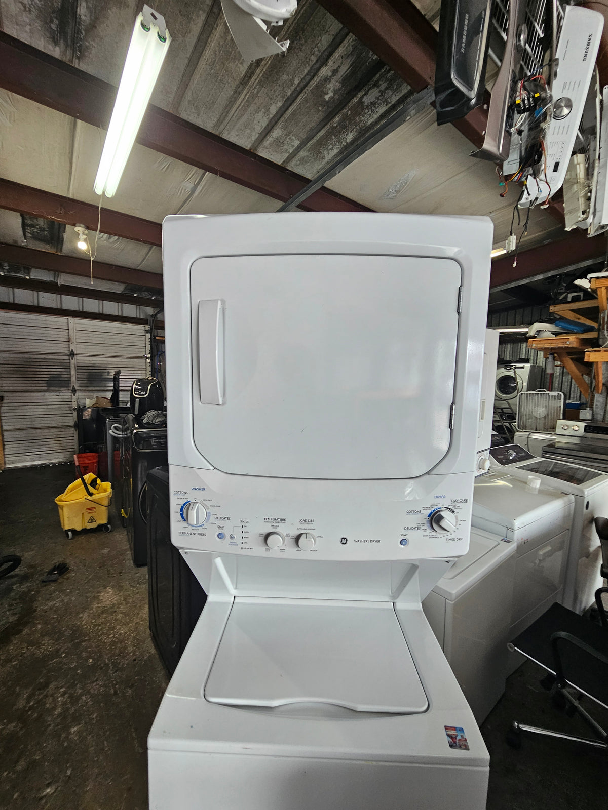 GE Unitized Spacemaker Electric Laundry Center (Washer & Electric Dryer)