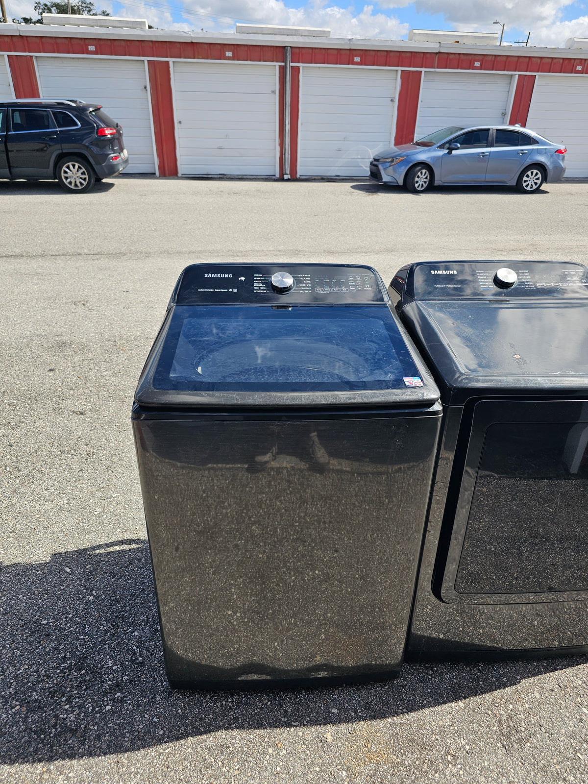 Samsung Washer And Electric Dryer Set