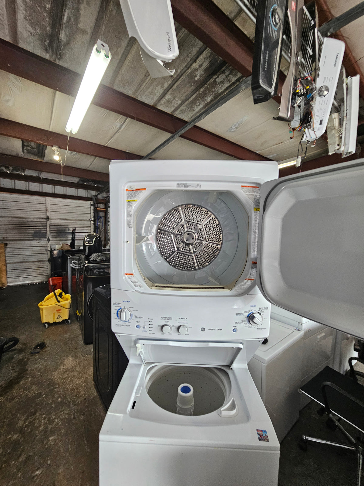 GE Unitized Spacemaker Electric Laundry Center (Washer & Electric Dryer)